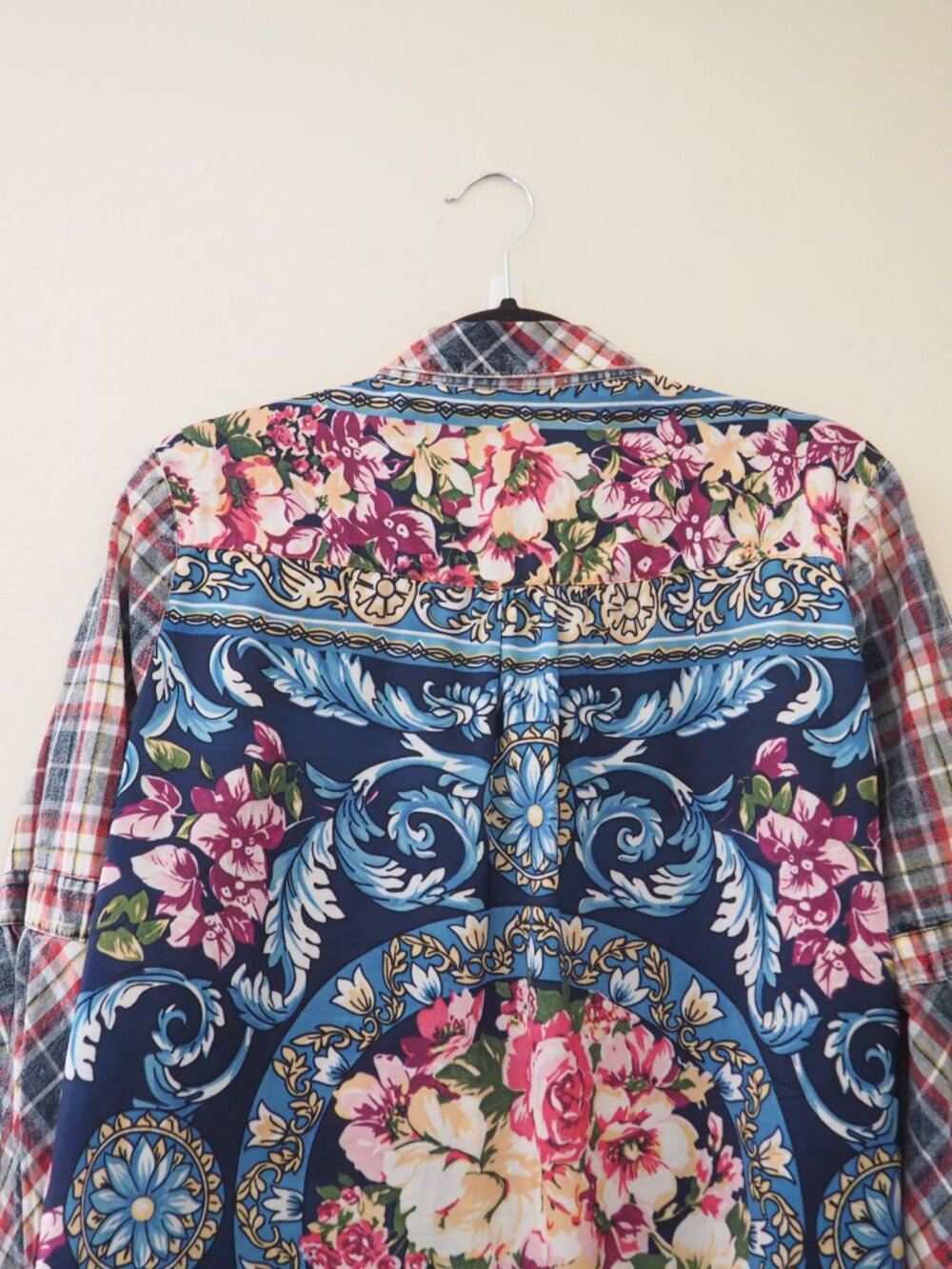 Aratta Silent Journey Button Up Long Bell Sleeve Floral Plaid Top sz L - Picture 9 of 10